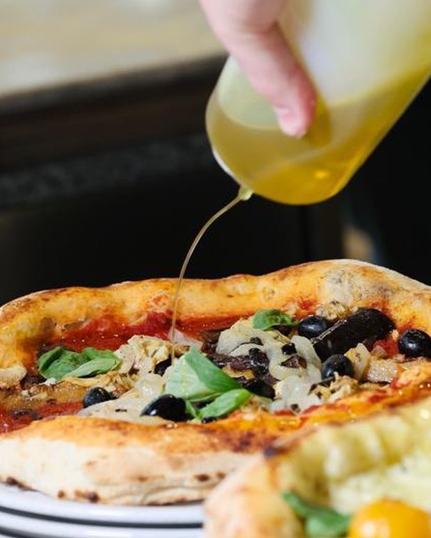 Pizza à l'huile d'olive